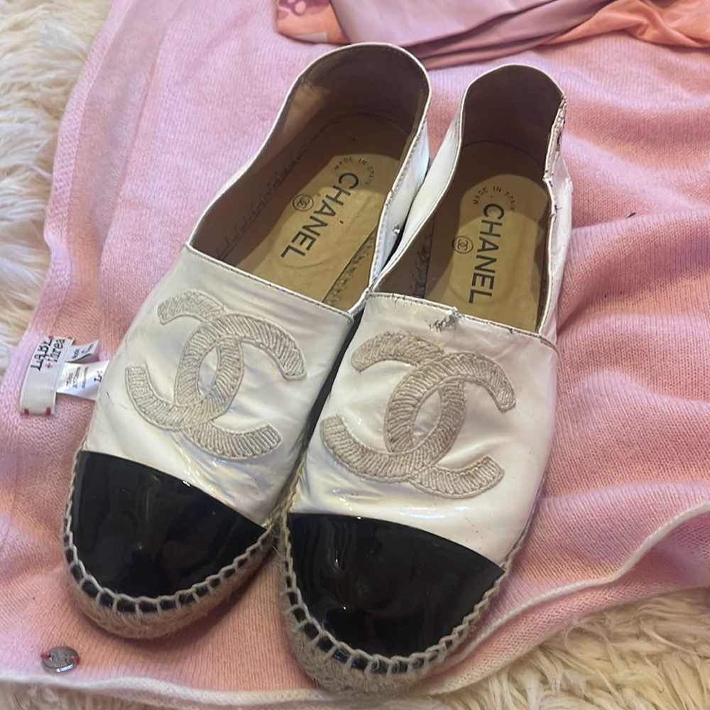 Chanel patent leather espadrilles size 40
